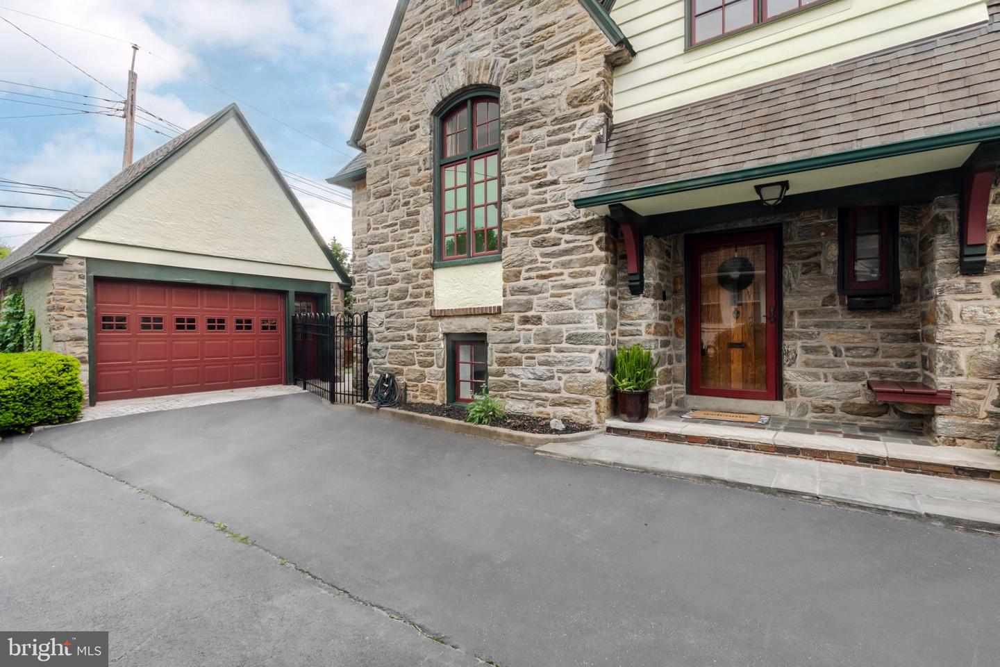 521 Gainsboro Rd