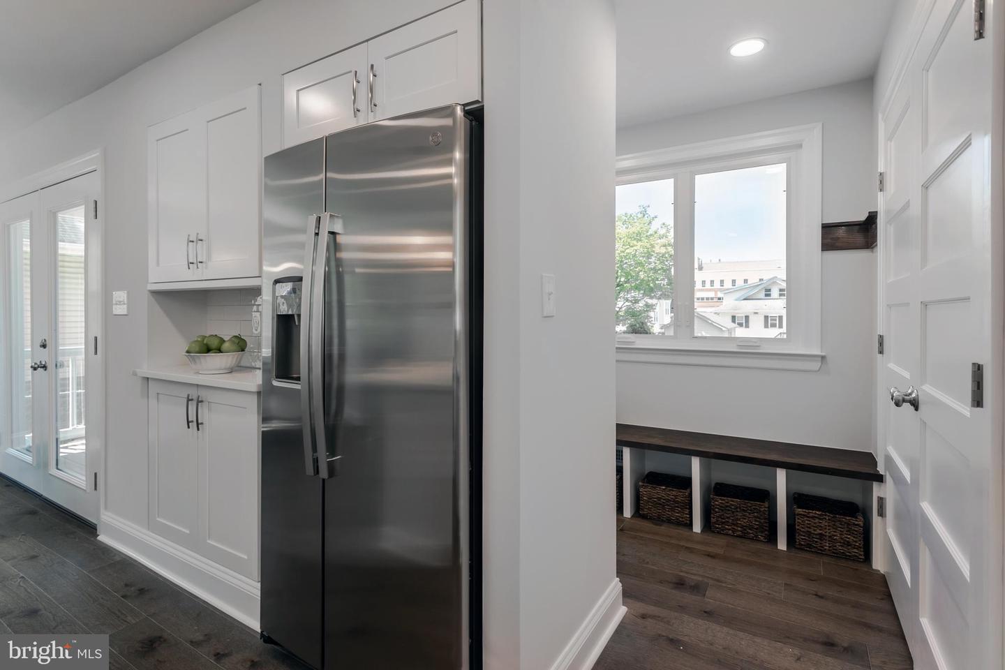 220 Strathmore Rd