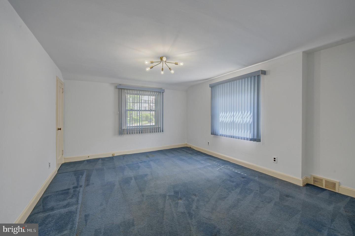 646 Newlin Rd
