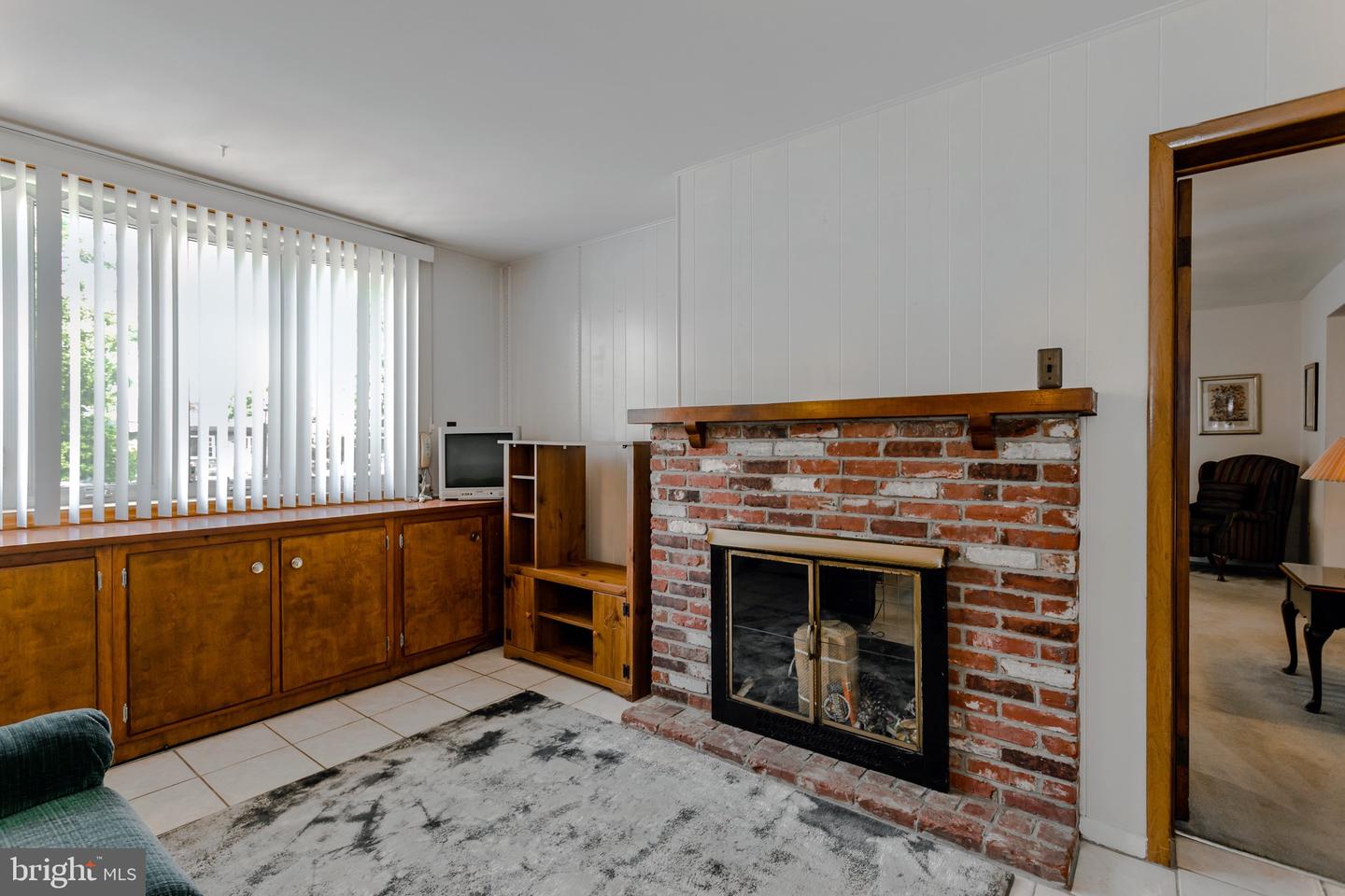 2161 Mary Ln
