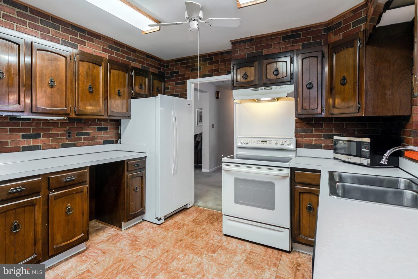 2161 Mary Ln