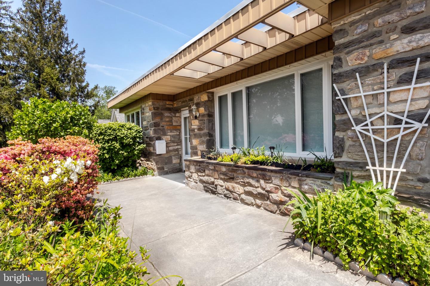 2161 Mary Ln