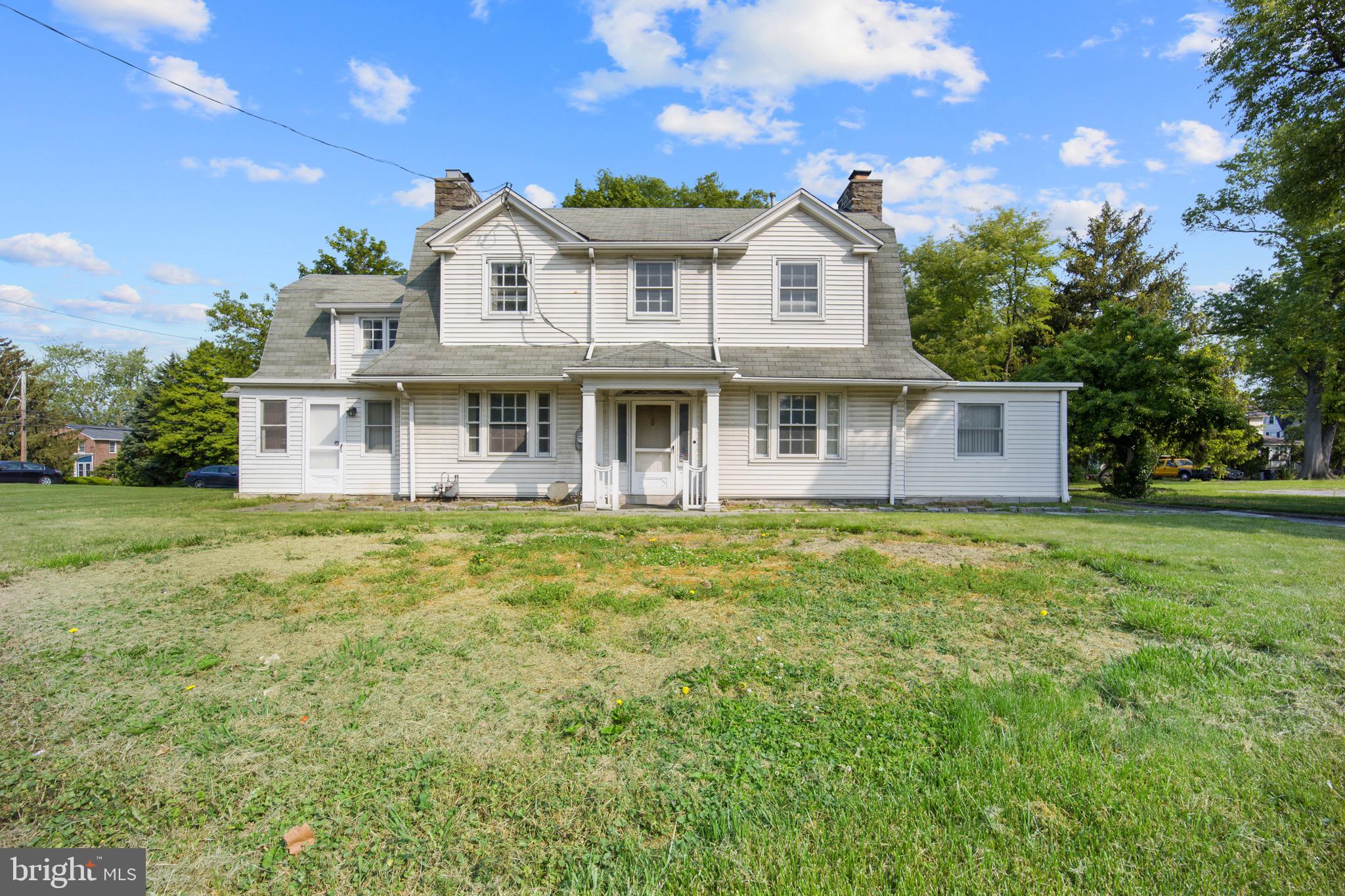 119 W Chester Pike