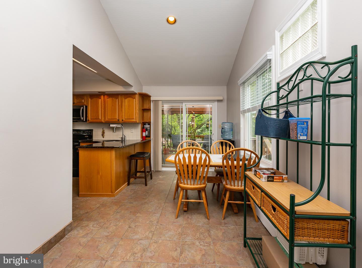15 Mather Ave
