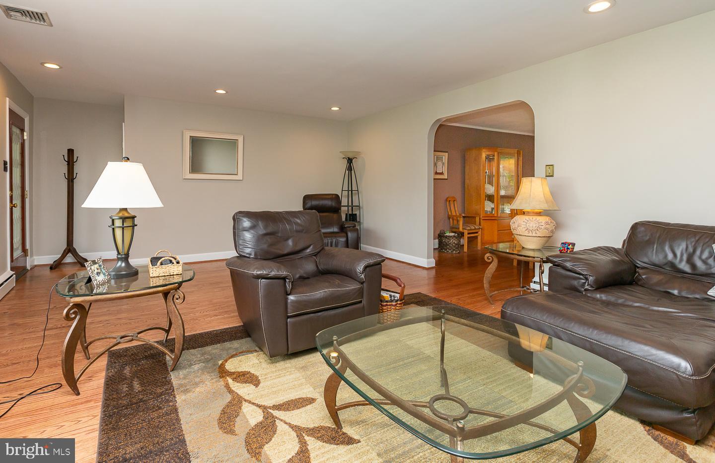 15 Mather Ave