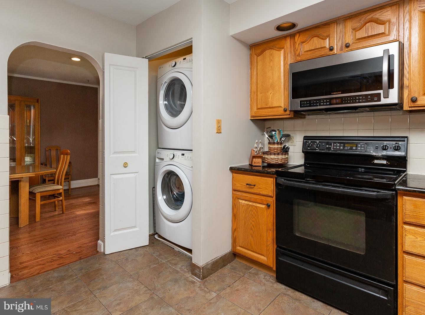 15 Mather Ave