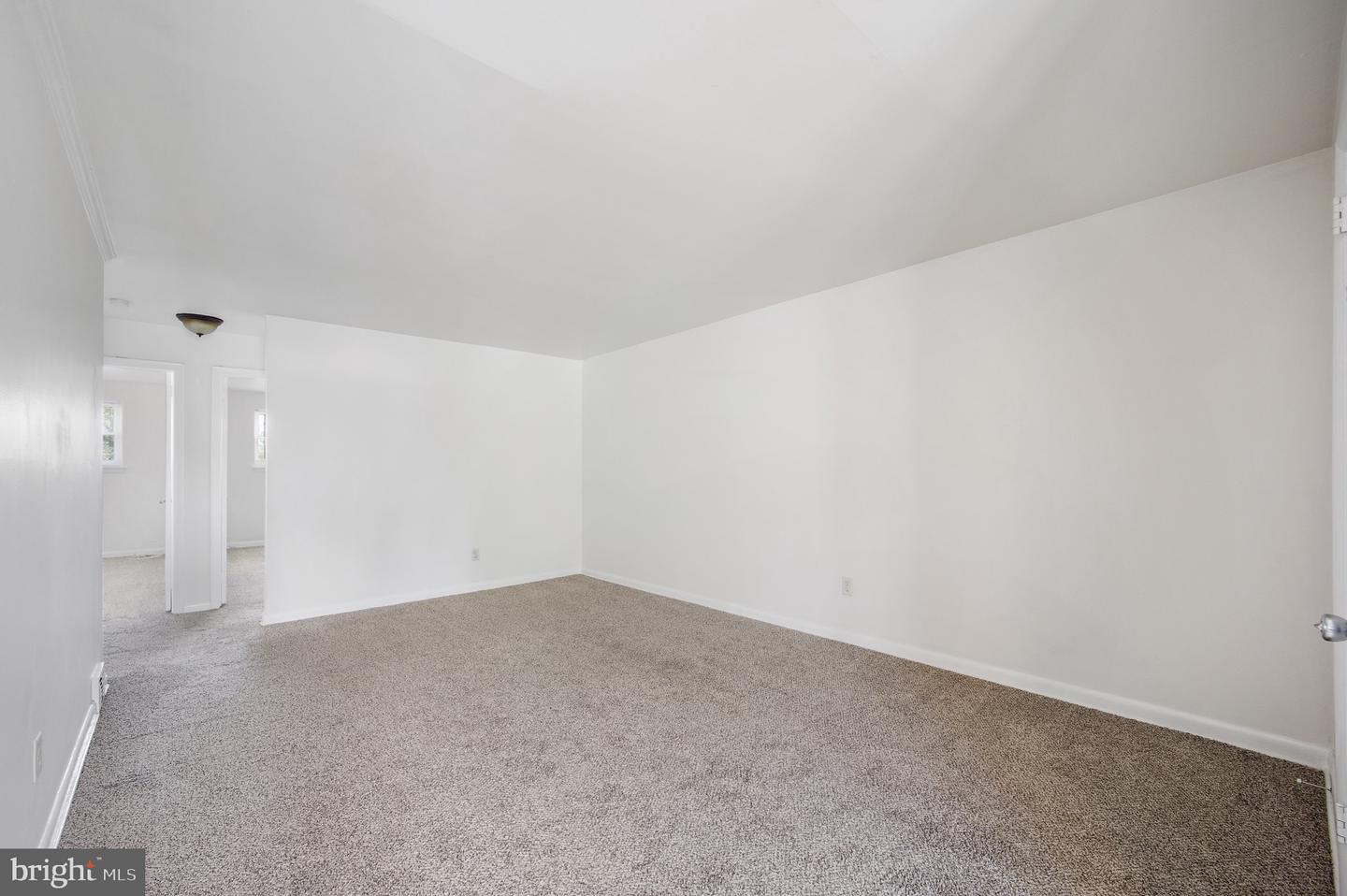 3232 Albemarle Ave #Upper Unit