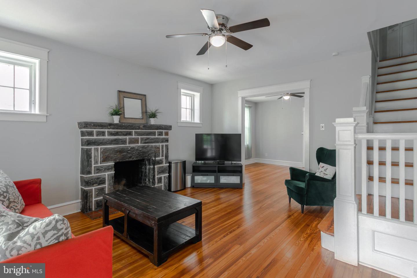 400 Spring Rd