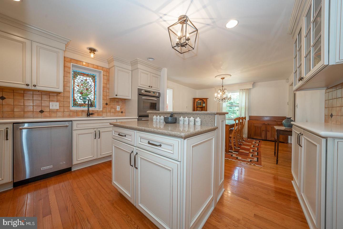 202 Ridgewood Rd