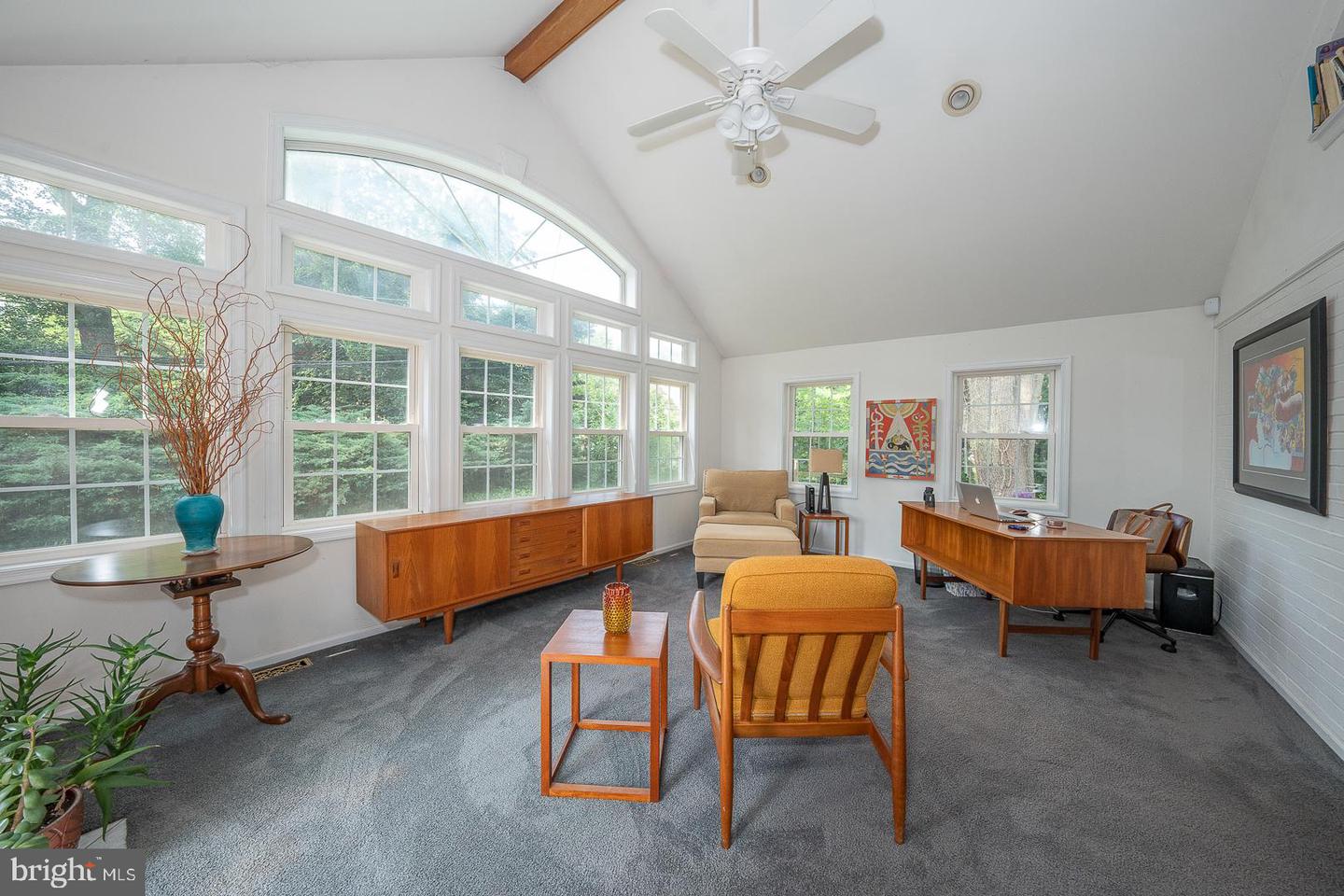 202 Ridgewood Rd