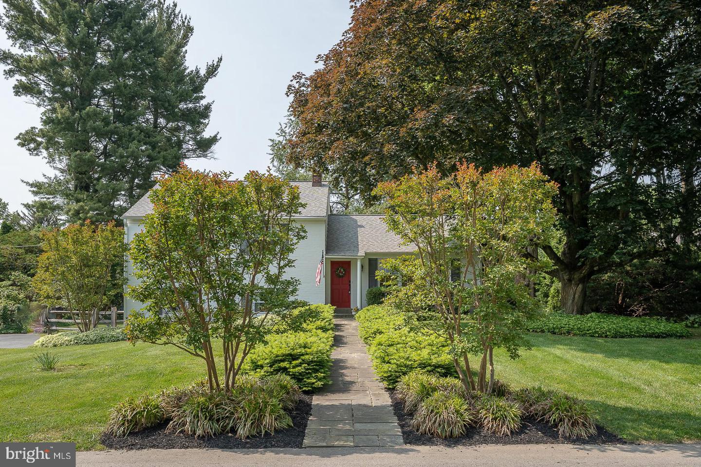 202 Ridgewood Rd