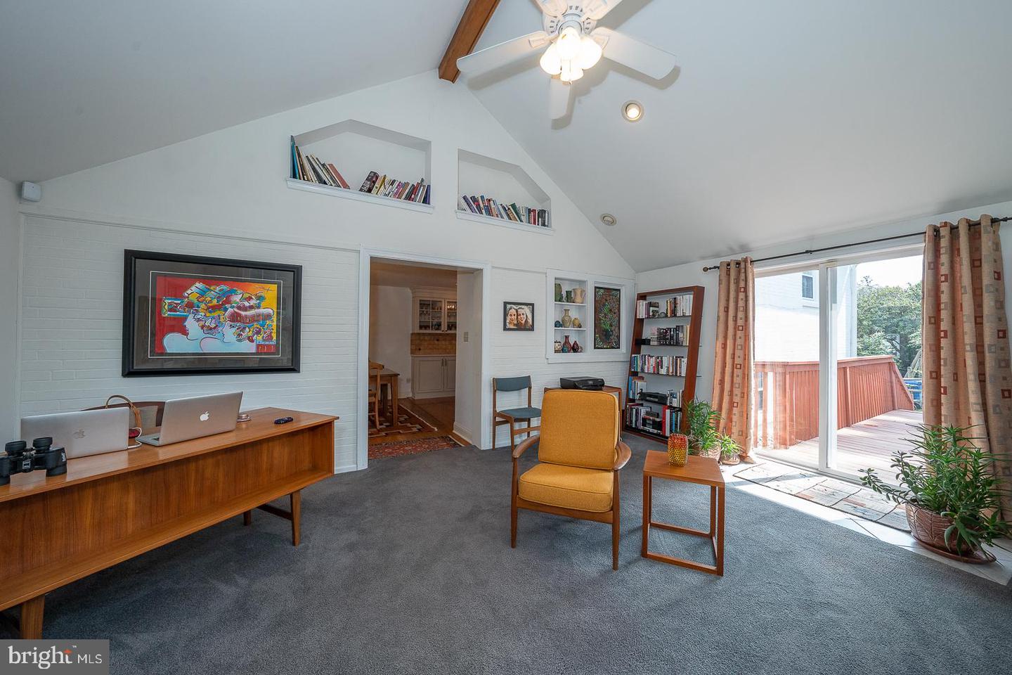 202 Ridgewood Rd