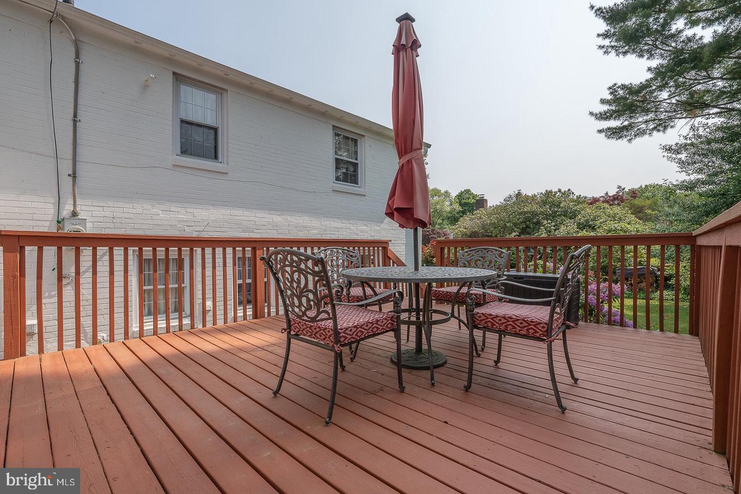 202 Ridgewood Rd