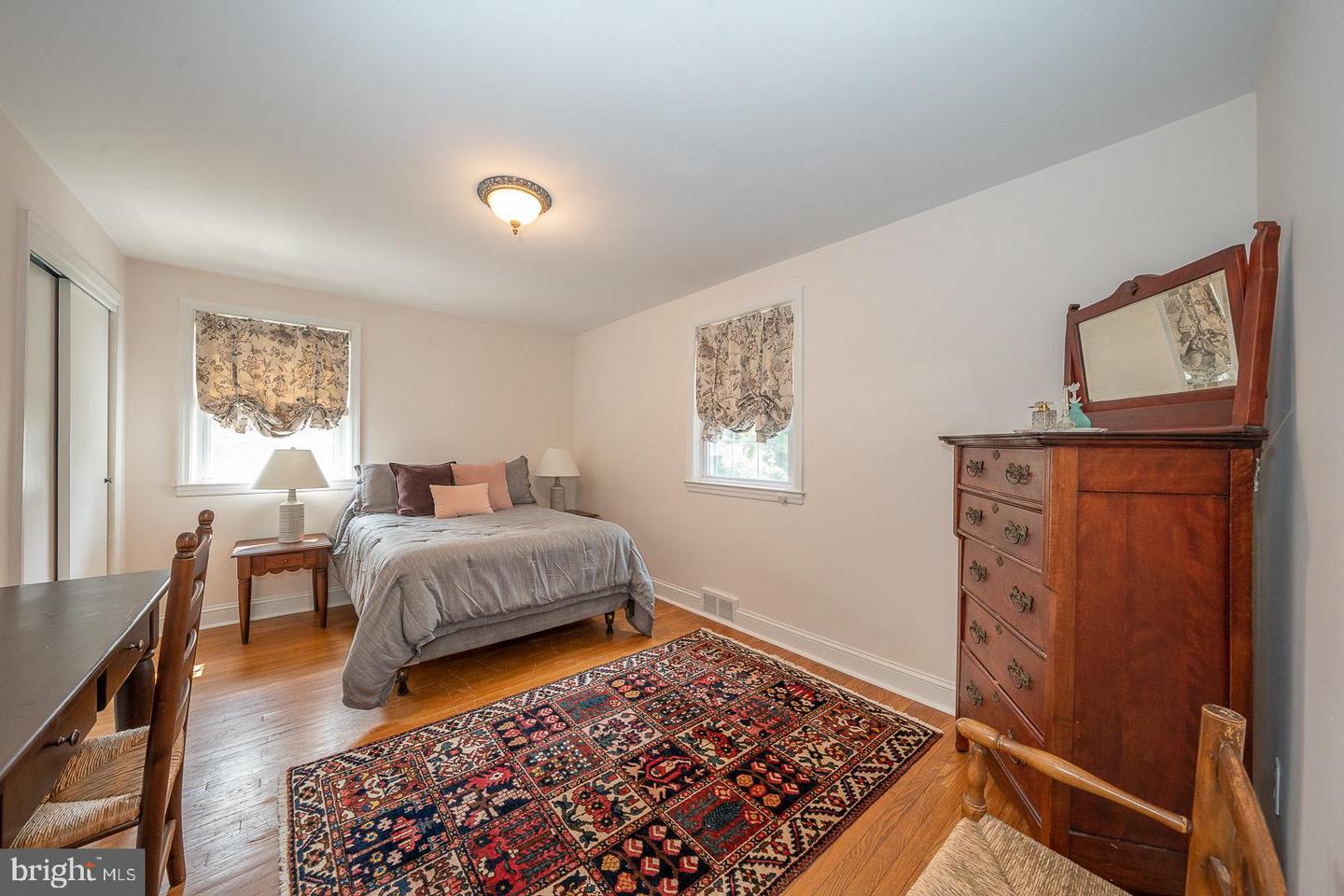 202 Ridgewood Rd