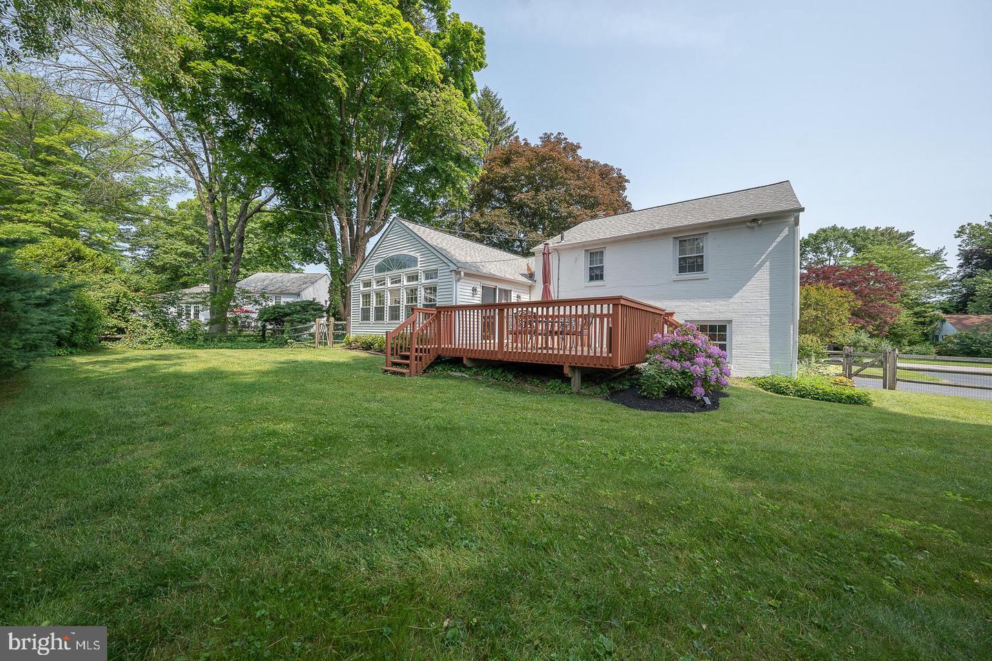 202 Ridgewood Rd