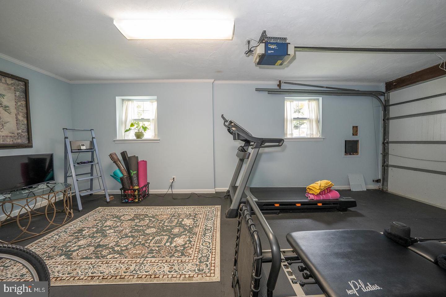 202 Ridgewood Rd