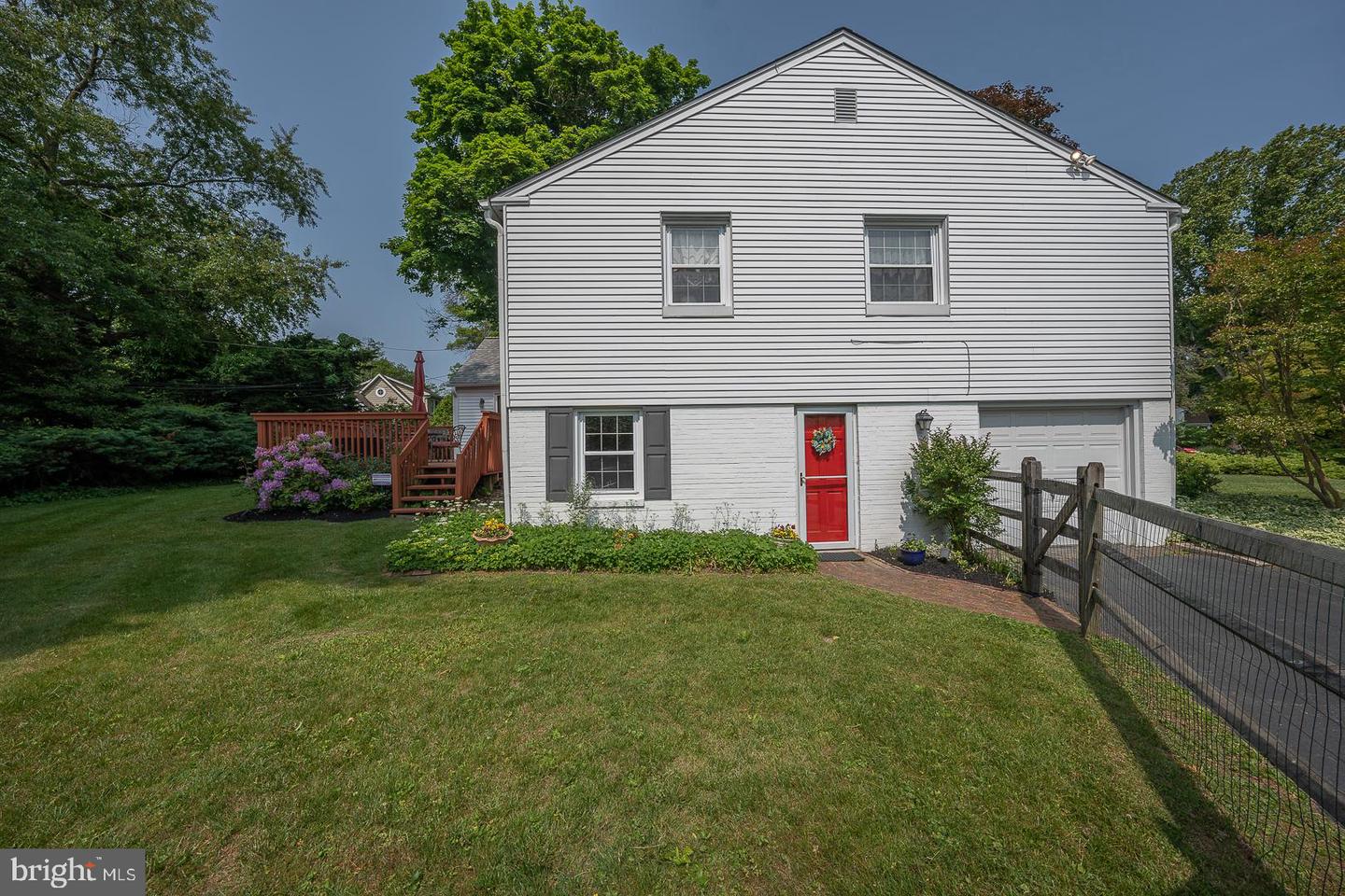 202 Ridgewood Rd
