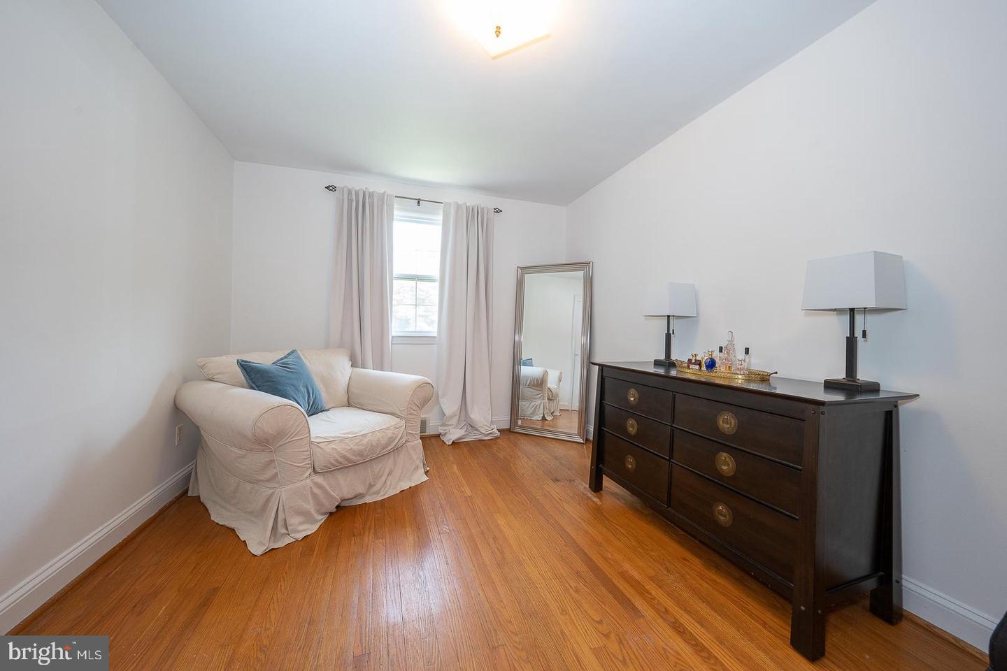 202 Ridgewood Rd