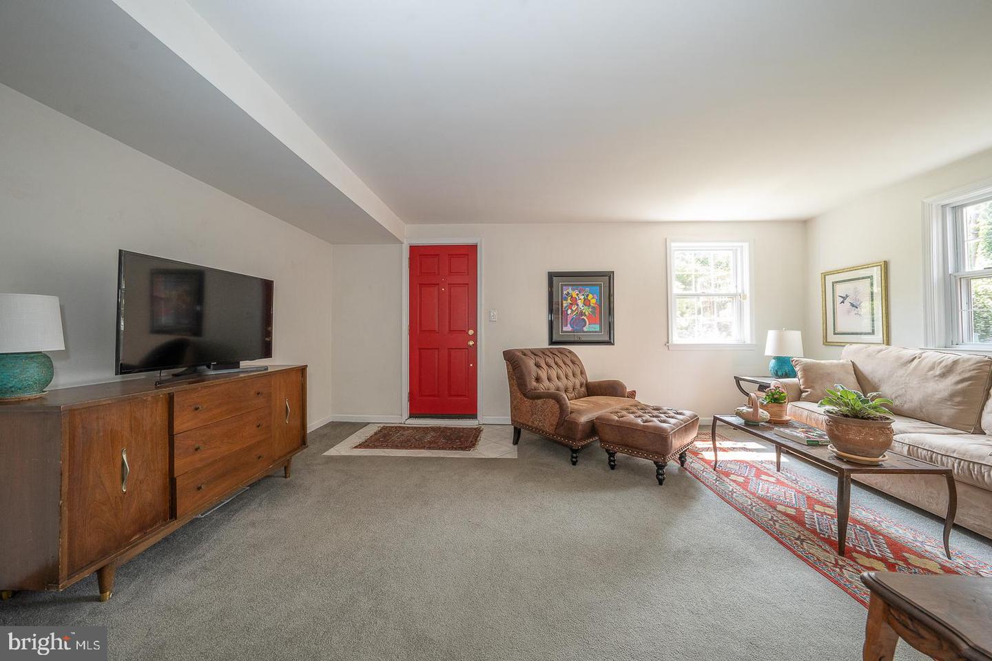 202 Ridgewood Rd