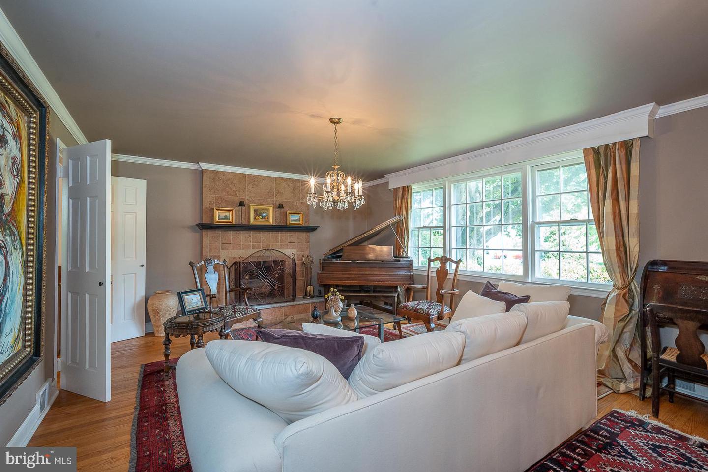 202 Ridgewood Rd