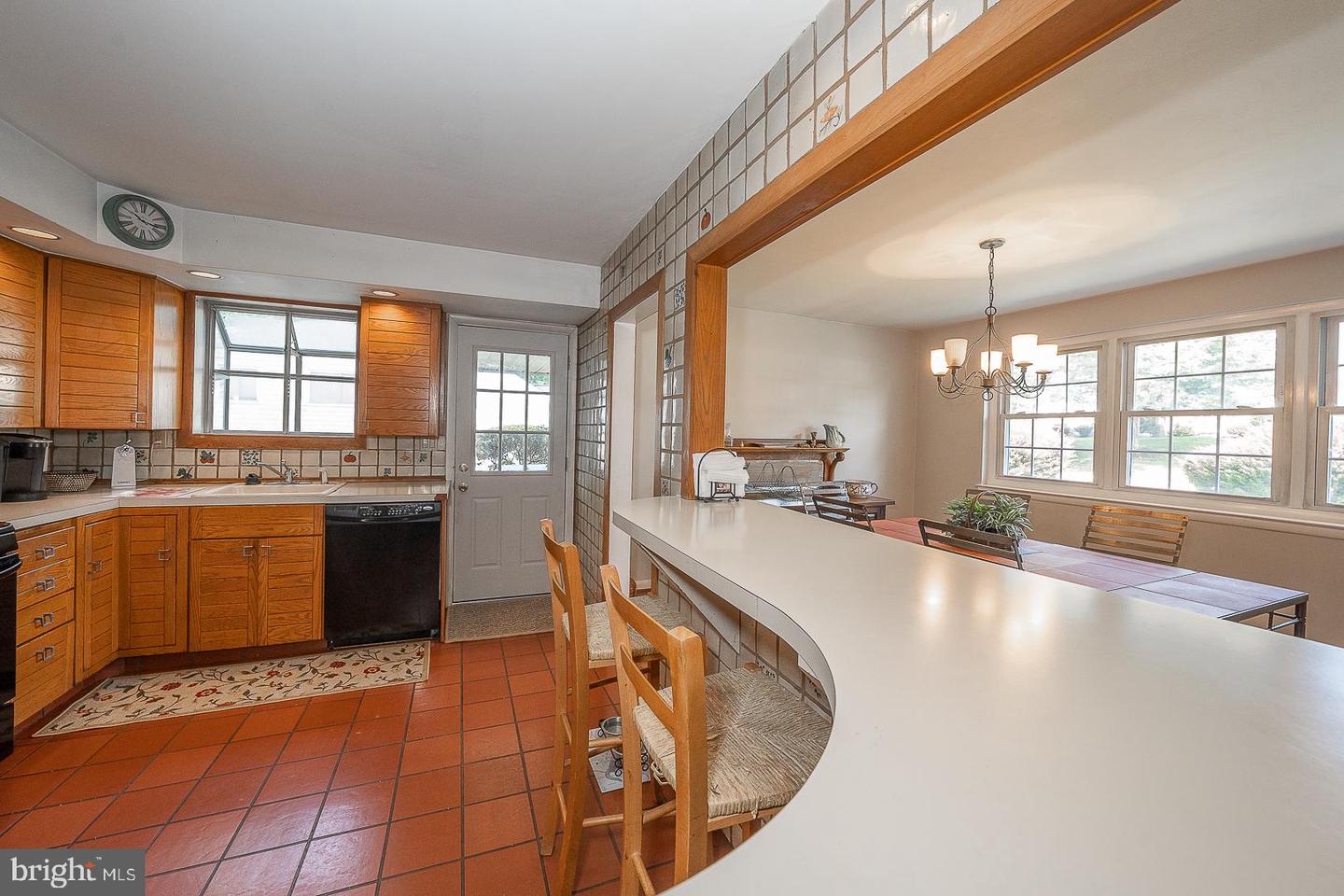 1752 Josie Ln