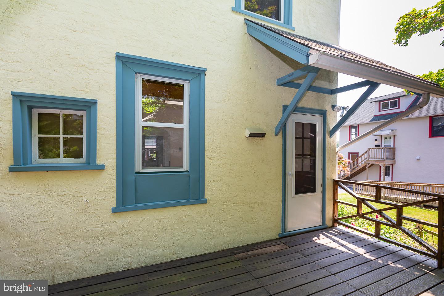 16 E Marthart Ave