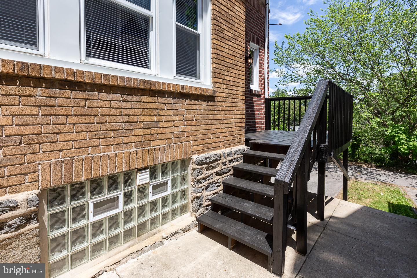 31 Waverly Rd