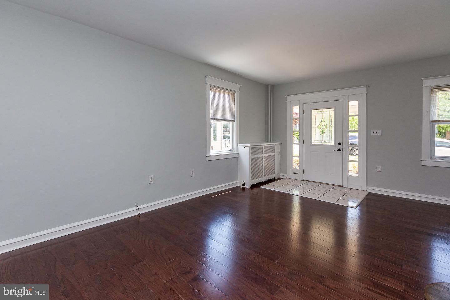 31 Waverly Rd