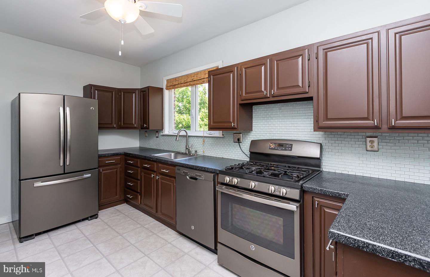 31 Waverly Rd