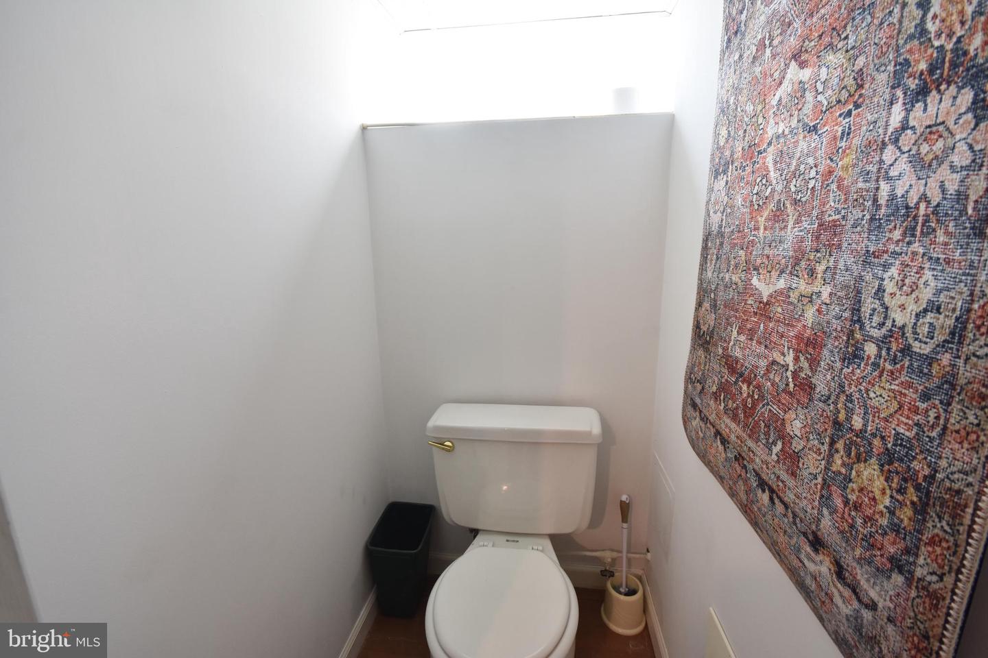 145 W Plumstead Ave