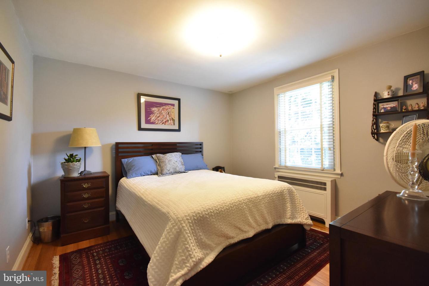 145 W Plumstead Ave