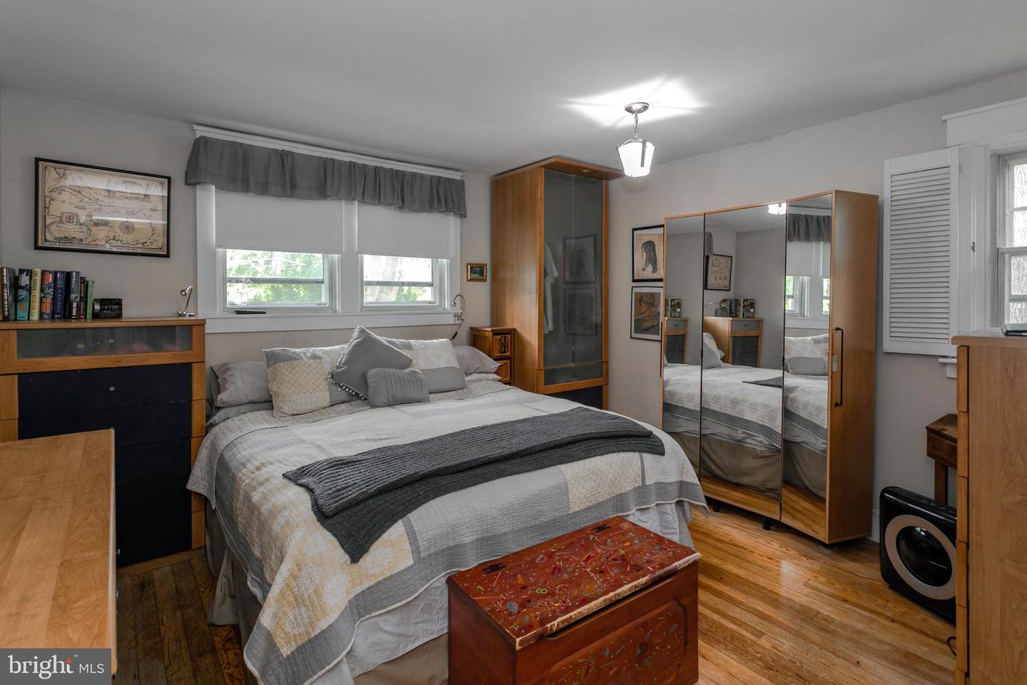200 E Park Rd