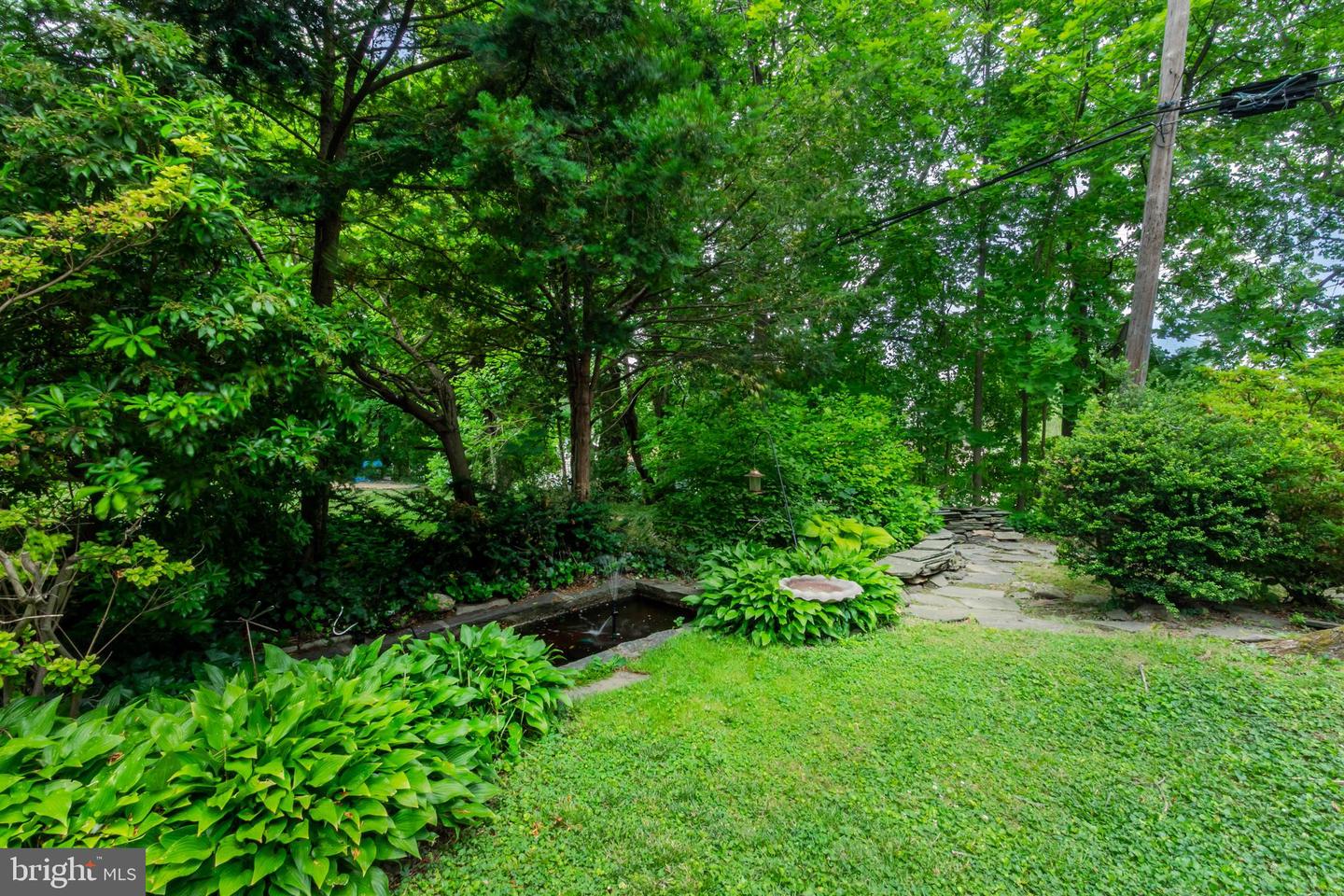 200 E Park Rd