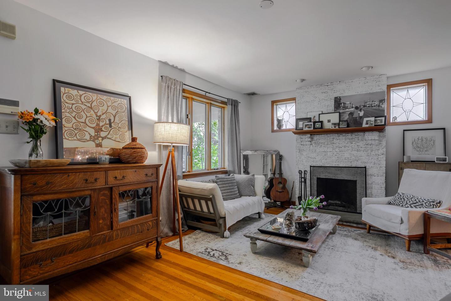 228 Kenmore Rd