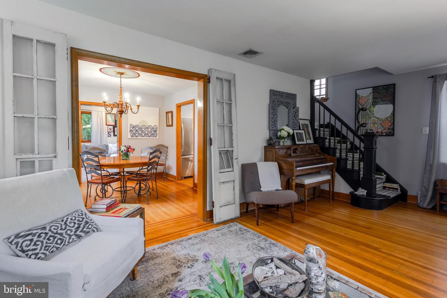 228 Kenmore Rd