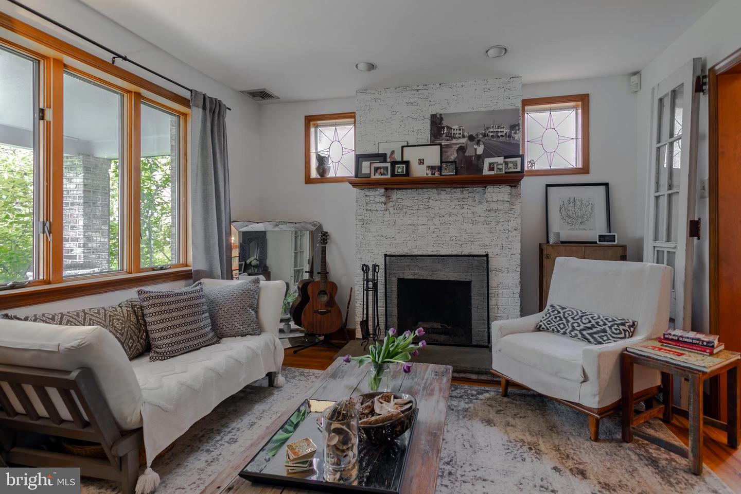 228 Kenmore Rd