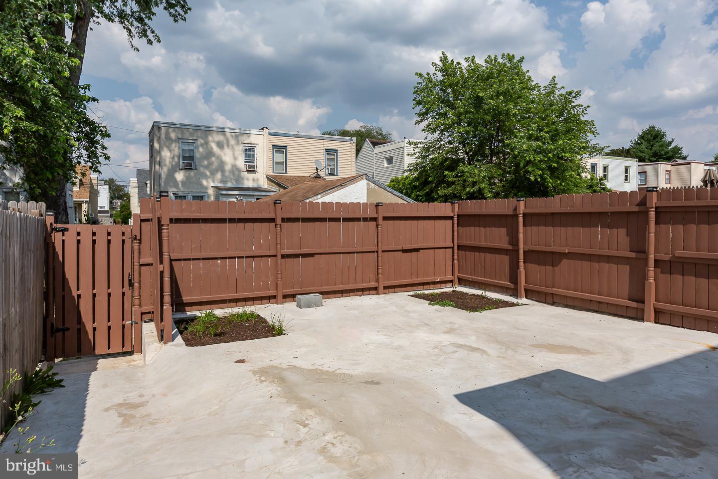 1131 Harding Dr