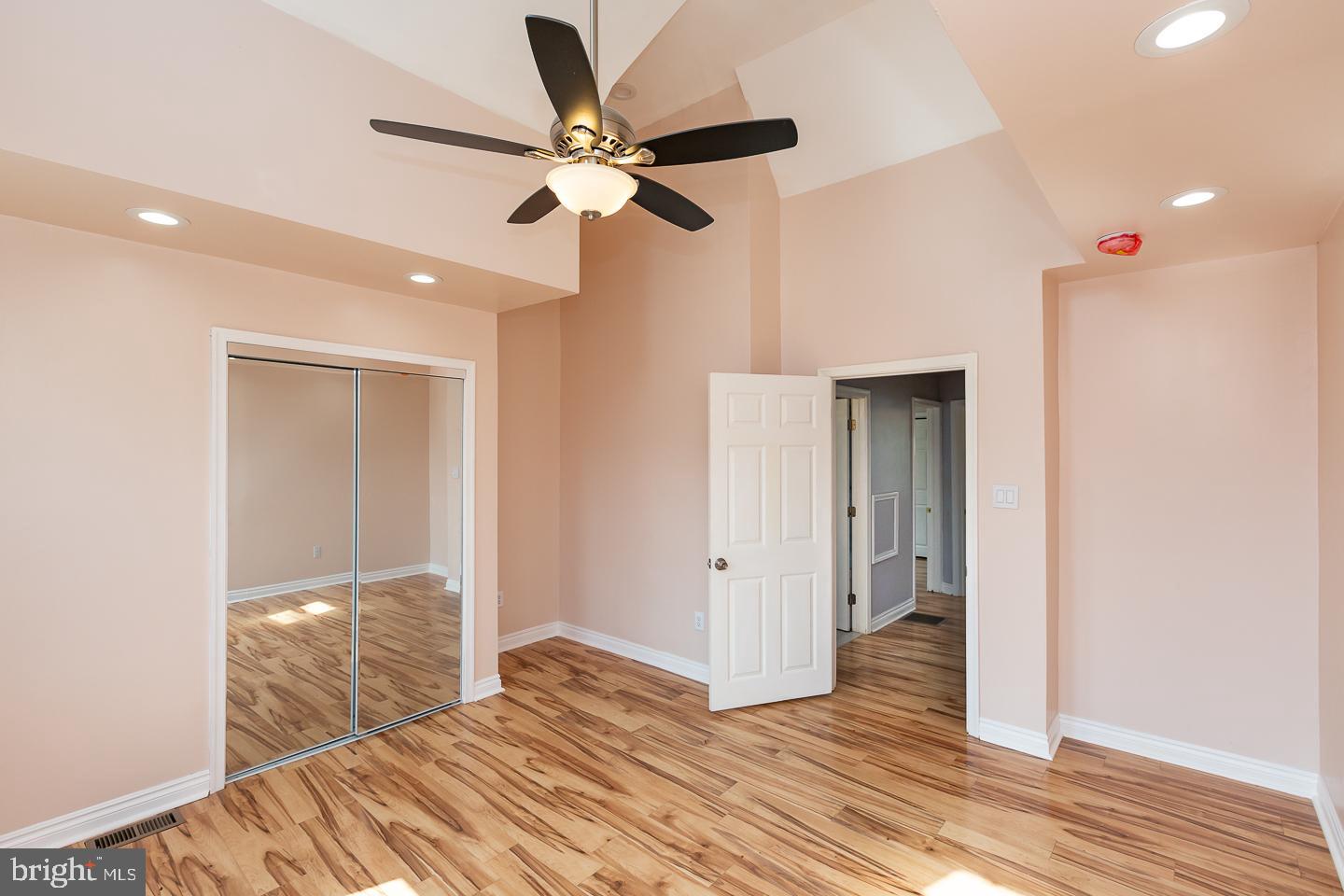 1131 Harding Dr