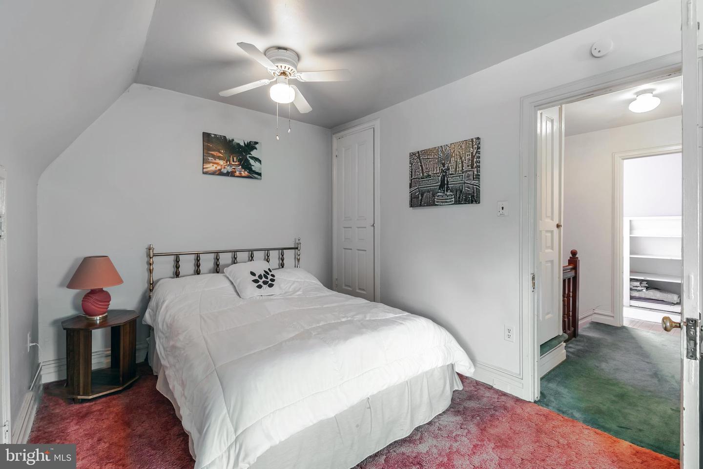 24 E Stewart Ave