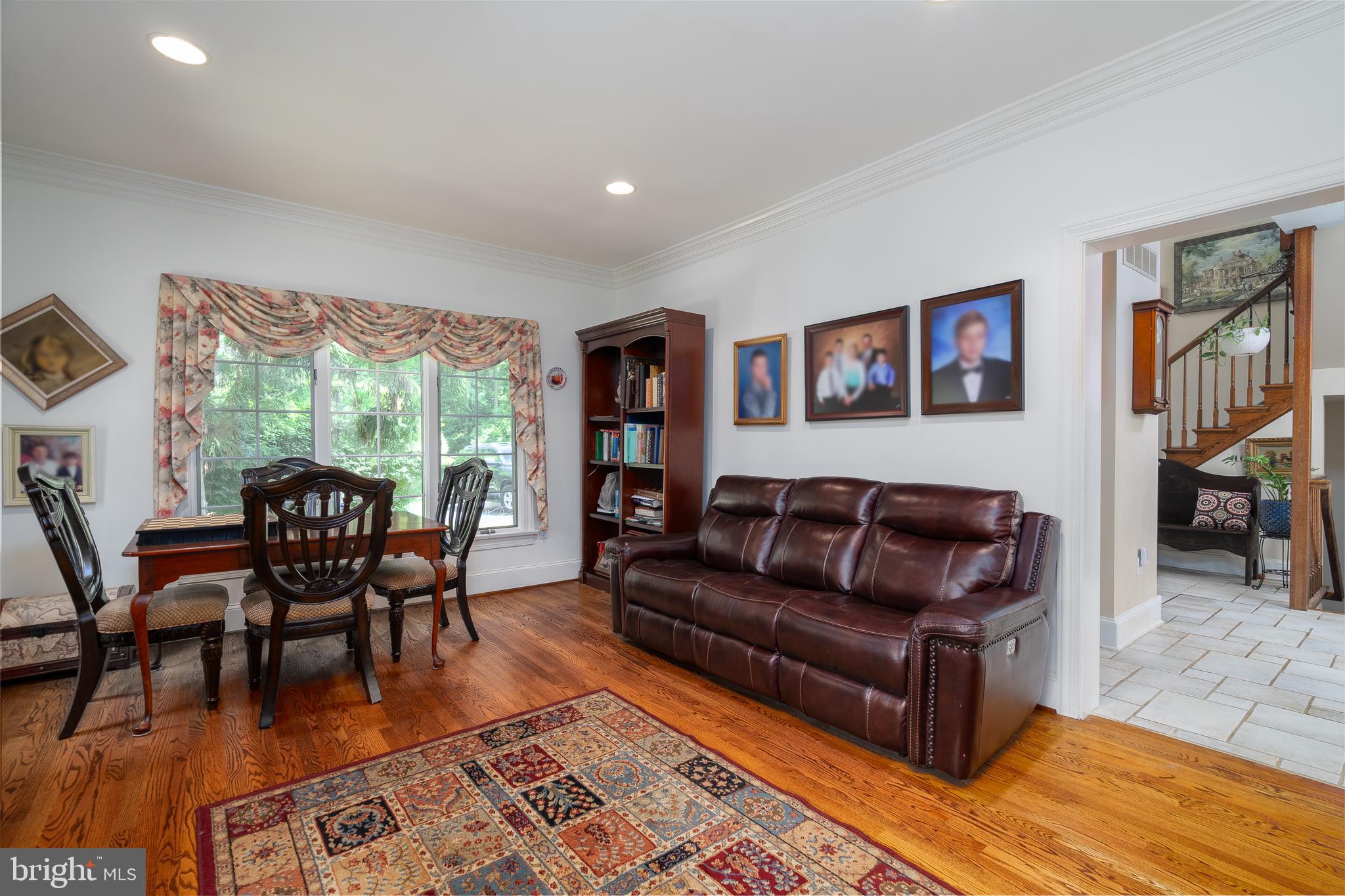 12 Ardmoor Ln