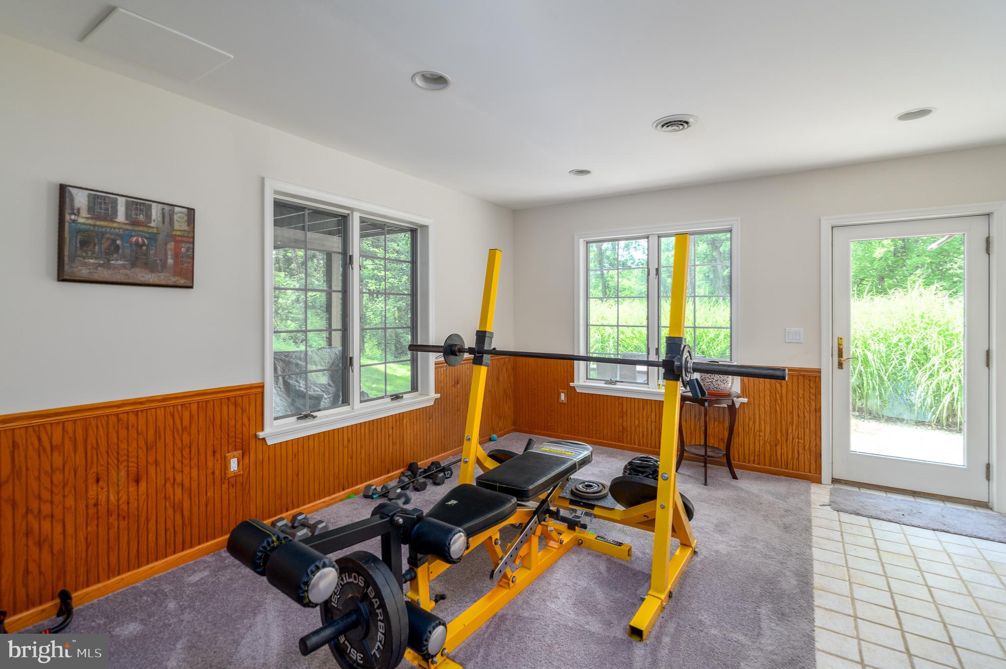 12 Ardmoor Ln