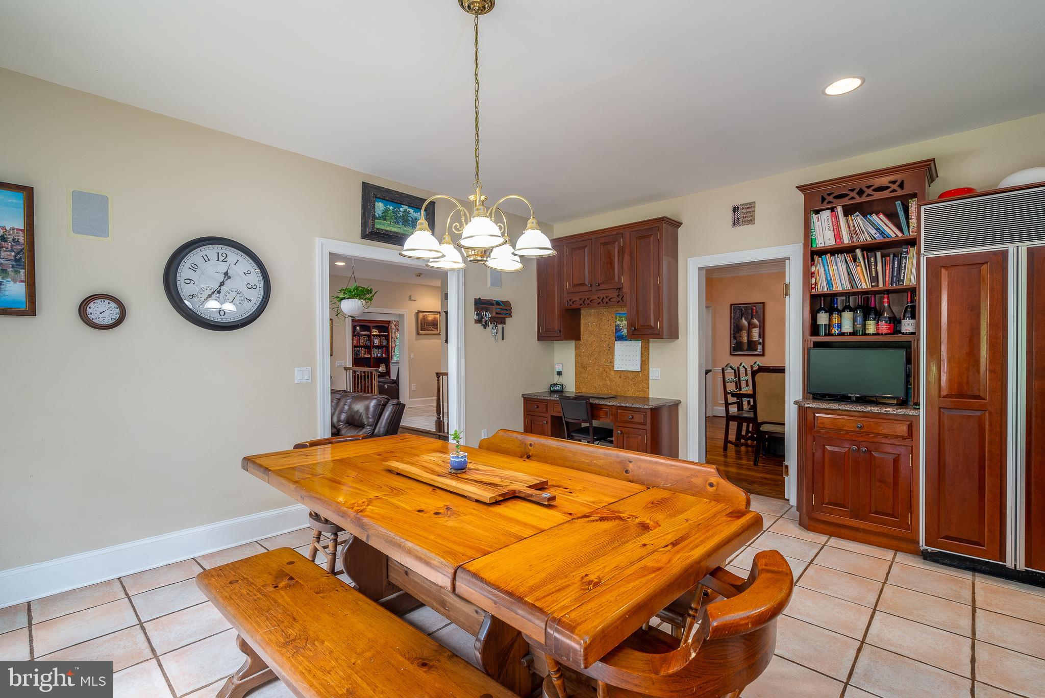 12 Ardmoor Ln
