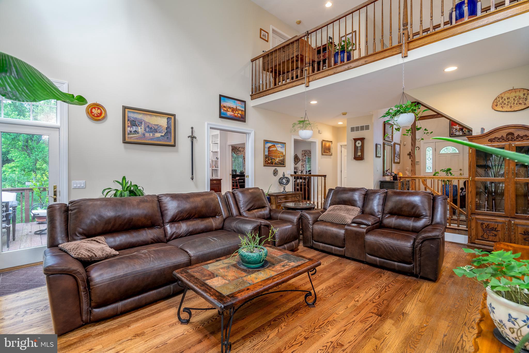 12 Ardmoor Ln