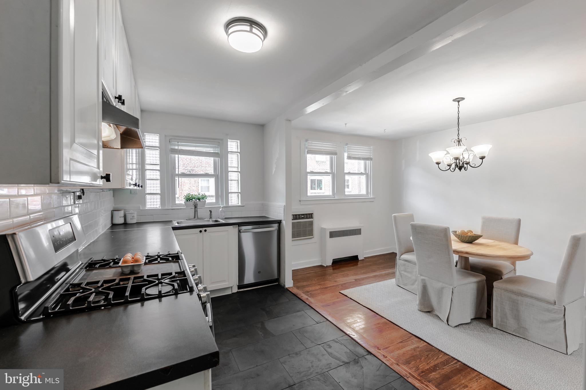 332 Abbey Ter