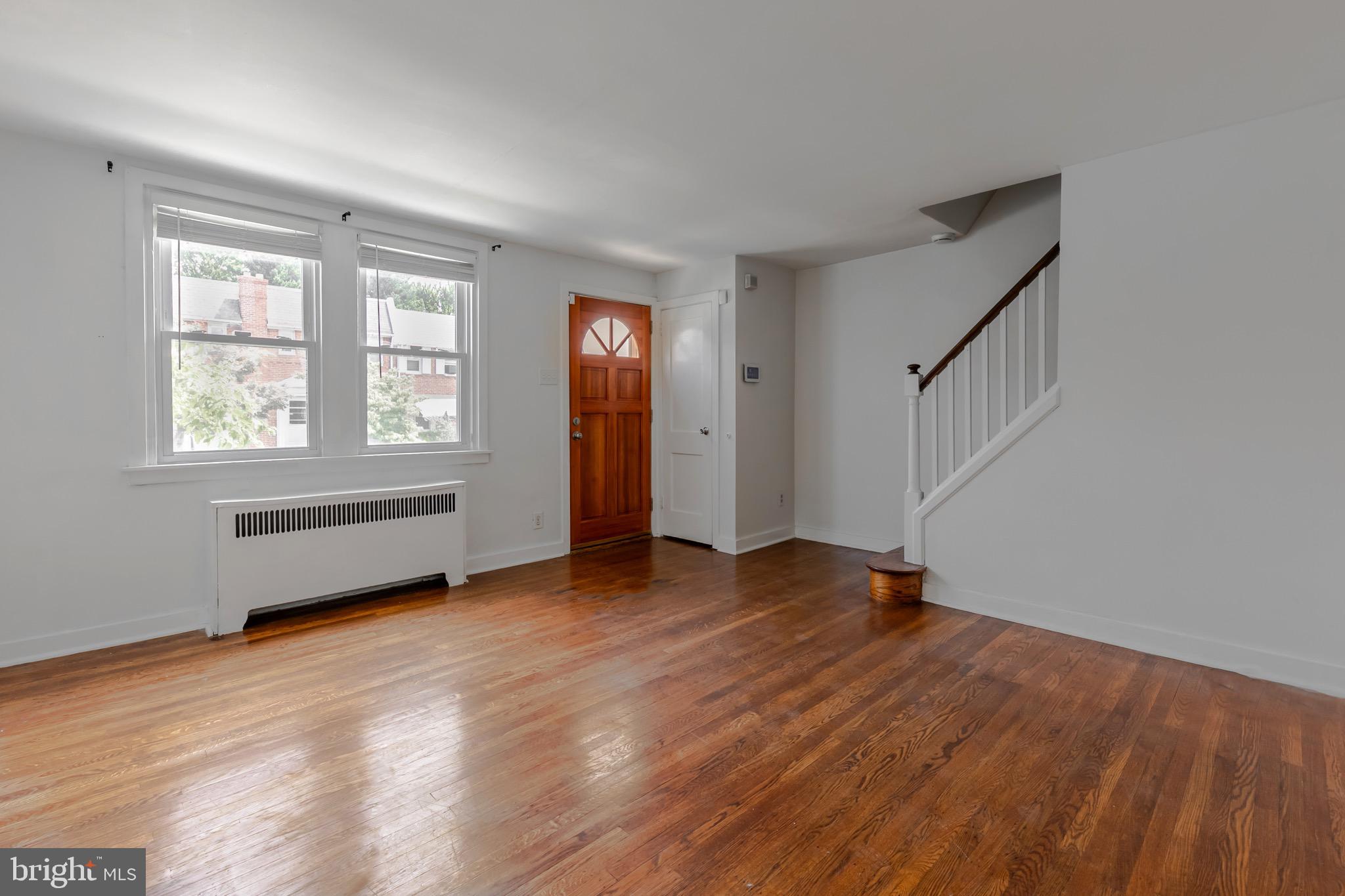 332 Abbey Ter