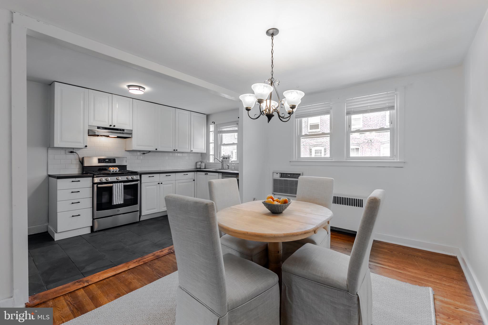 332 Abbey Ter