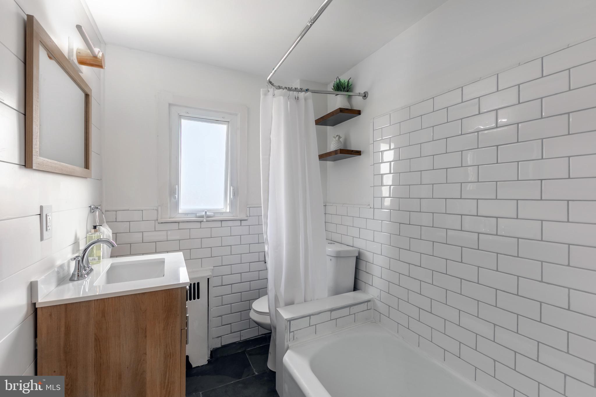 332 Abbey Ter