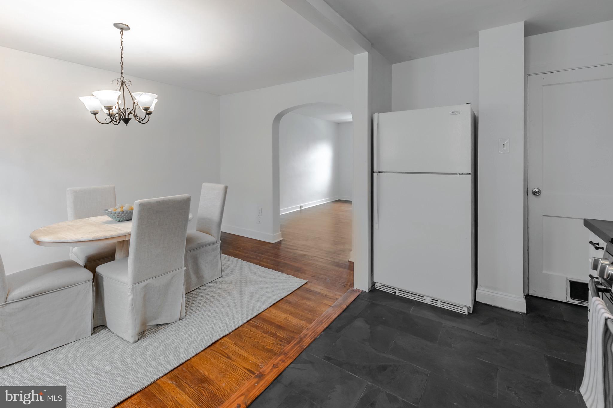 332 Abbey Ter