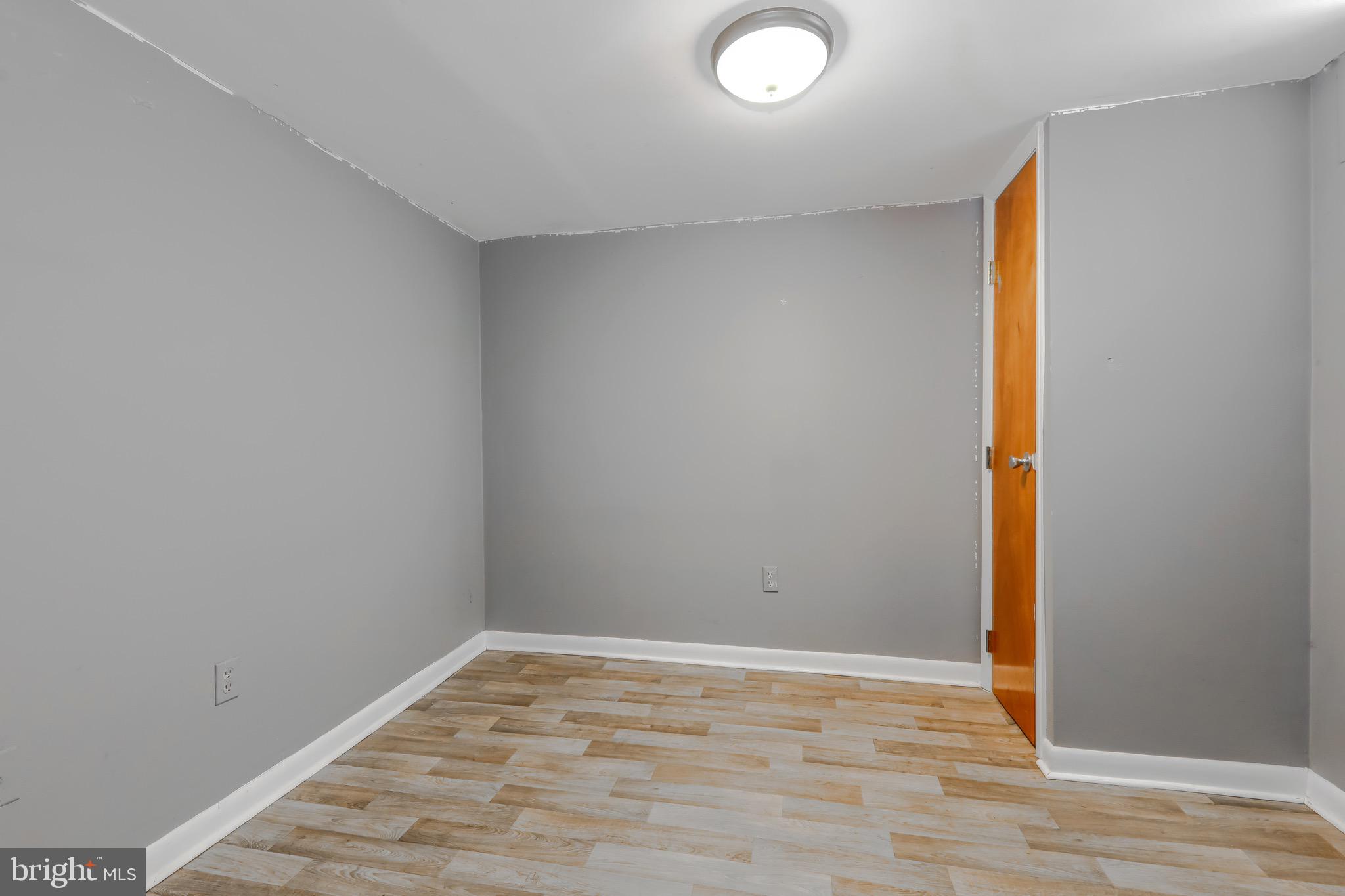 332 Abbey Ter