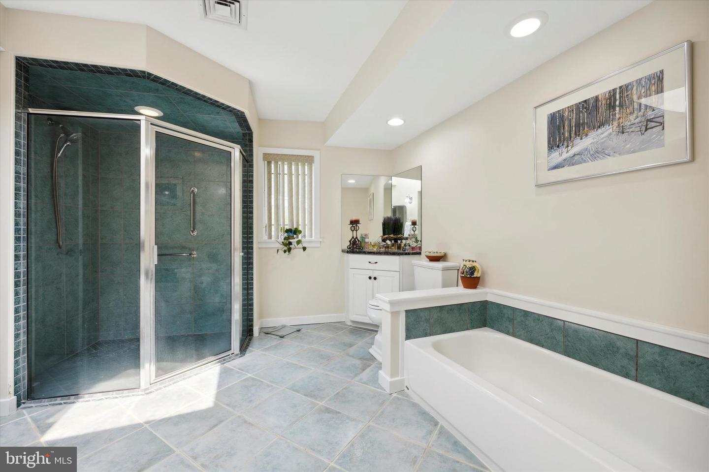 2229 Windsor Cir